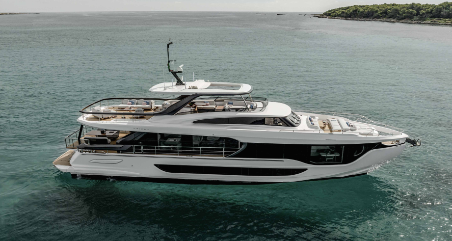 AZIMUT GRANDE 26M